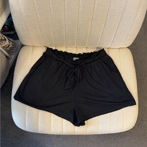 Women’s Full Circle Trends High Waist Black Drawstring Paper Bag Soft Shorts: L